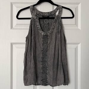 Romeo + Juliet Couture Embroidered Inset Tank - Size L